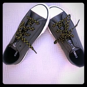 Converse all stars big kid shoes